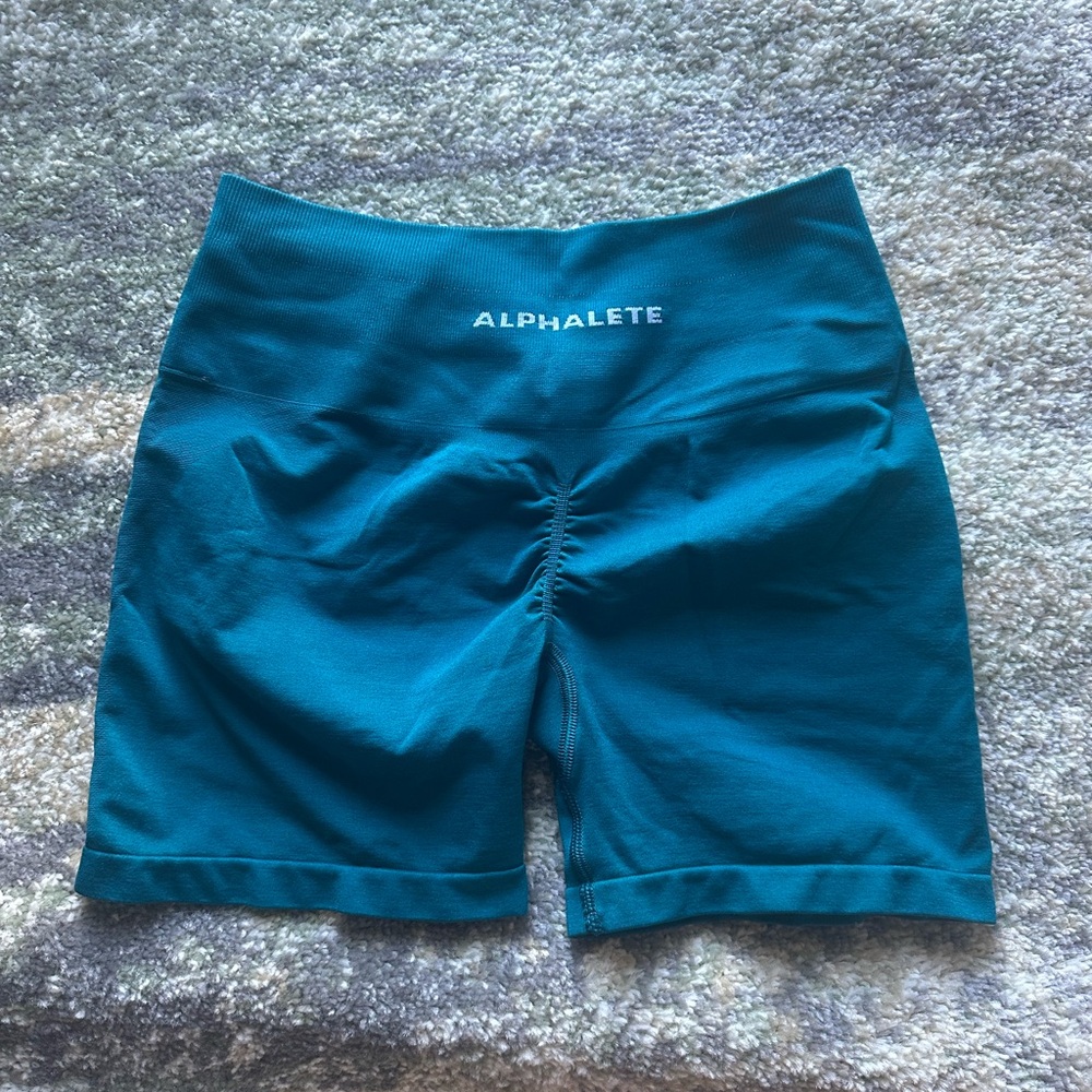 Alphalete Amplify Short